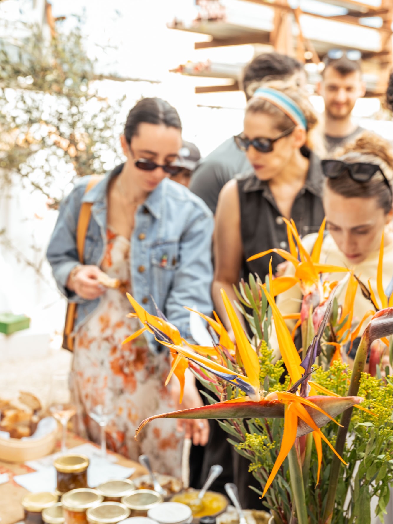 Event flyer: שוק רדיקלי - רגעים