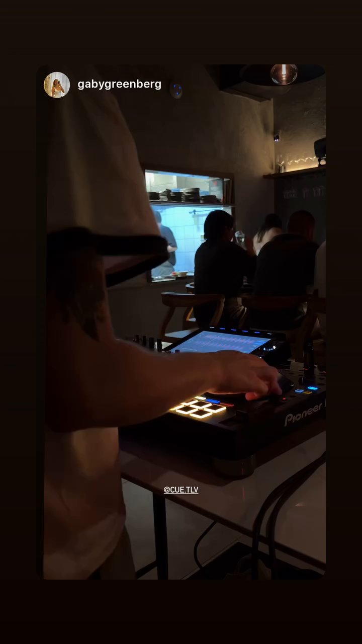 Event flyer: DJ performance at Cue, Tel Aviv