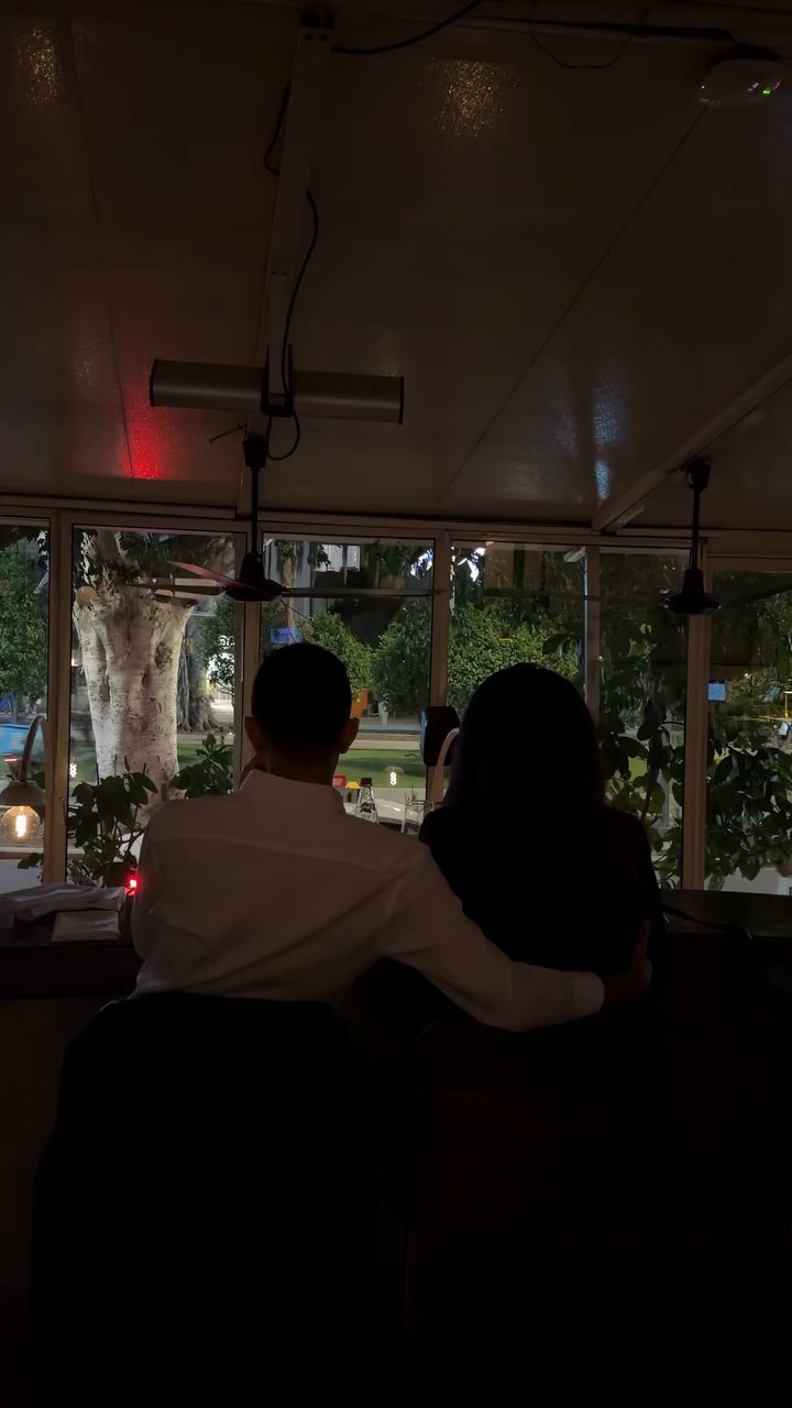 Event flyer: Evening vibes at the restaurant