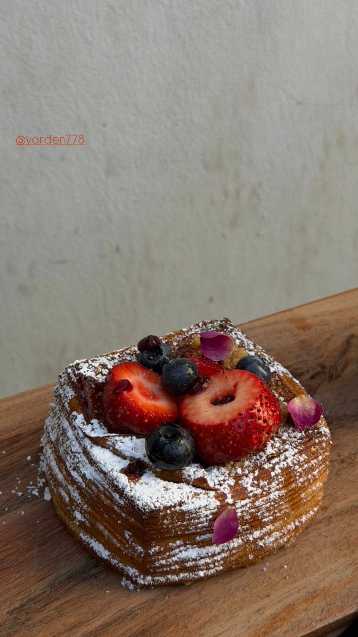 Event flyer: Vibe photo of pastry with berries