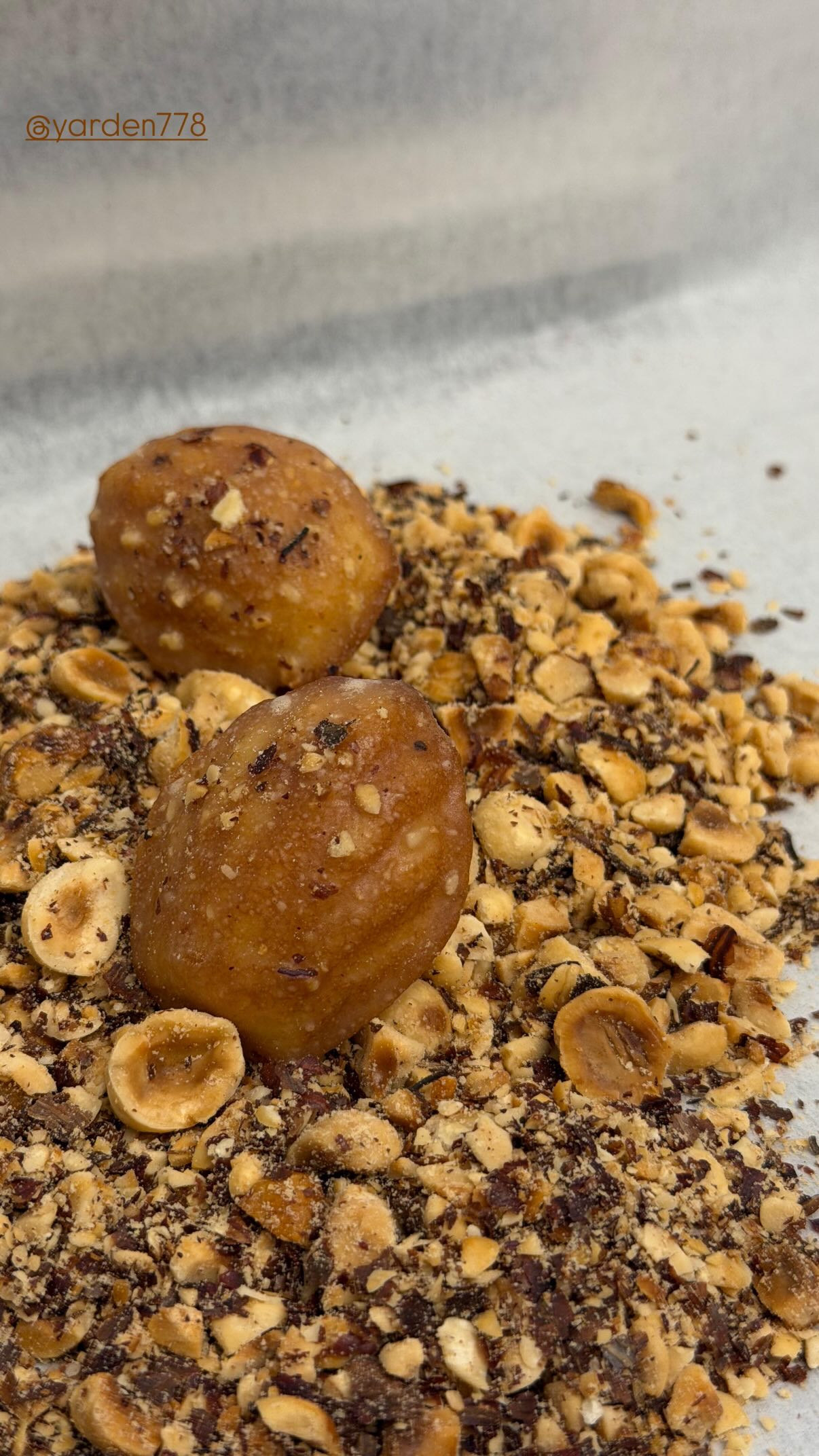 Event flyer: Dessert with nuts
